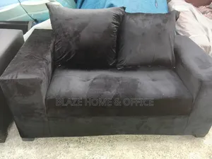 2 Seater Cushing Black