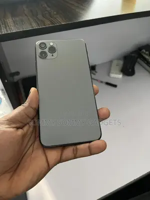 Apple iPhone 11 Pro Max 64 GB Green