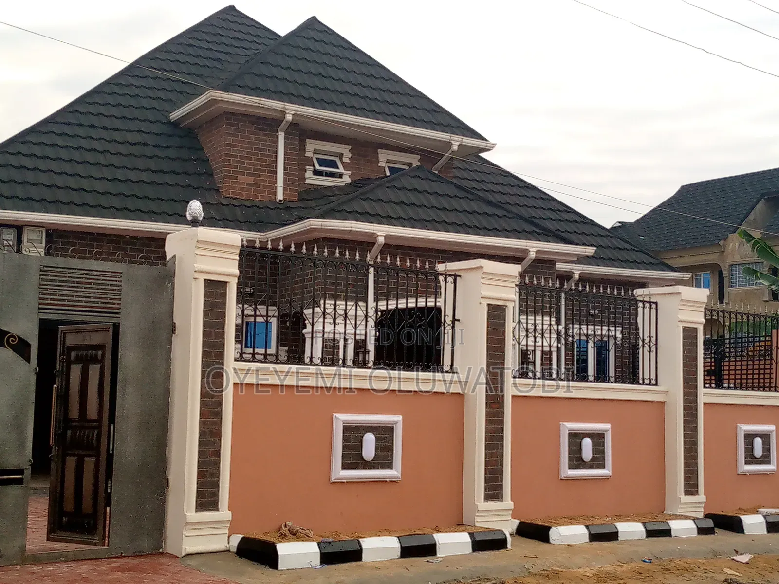Professional Painter And Interior Decor