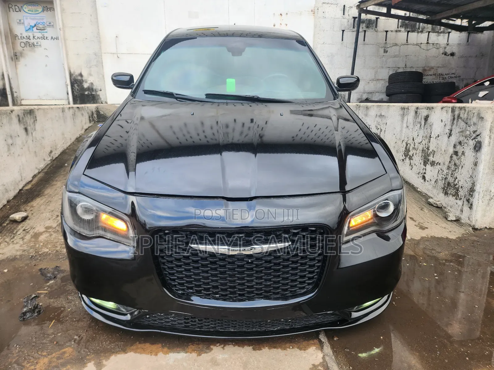 Chrysler 300C 2019 Black