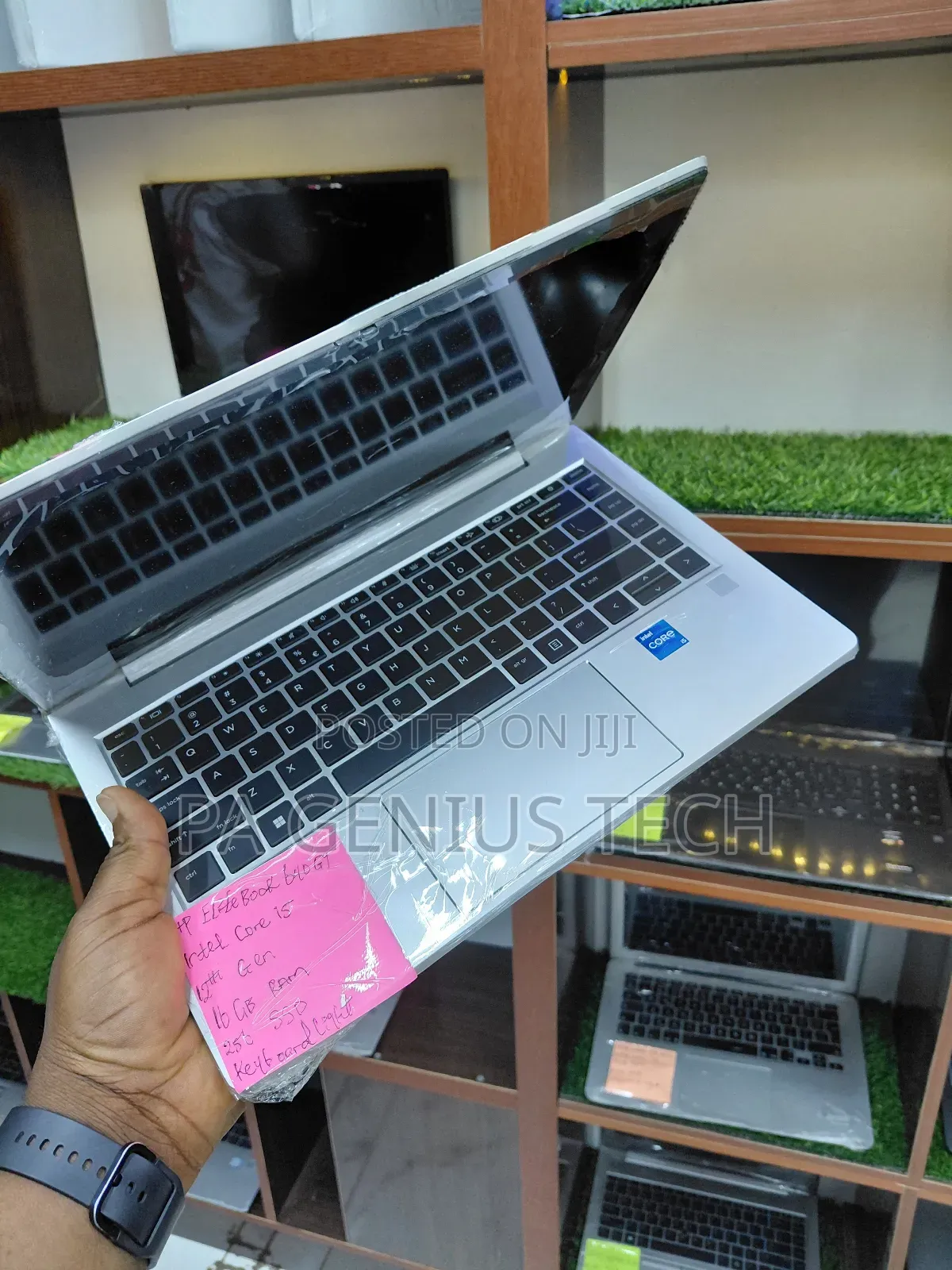Laptop HP EliteBook 640 G9 16GB Intel Core i5 SSD 256GB