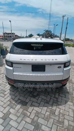 Land Rover Range Rover Evoque SE Premium 4x4 5-Door 2018 White