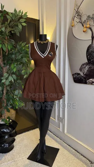 Trendy Sleeveless Sporty Brown Dress – Casual Chic