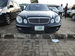 Mercedes-Benz E200 2007 Black