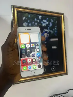 Apple iPhone 7 32 GB Silver