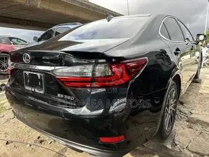 Lexus ES 2017 Black