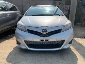 Toyota Yaris 2014 Silver