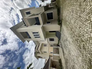 7bdrm Duplex in Guzape District for sale