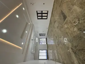 7bdrm Duplex in Guzape District for sale