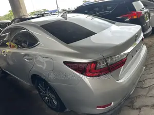 Lexus ES 2016 Silver