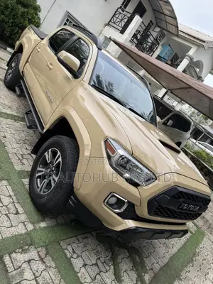 Toyota Tacoma TRD Sport 2017 Beige