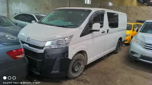 Toyota HiAce 2012 White