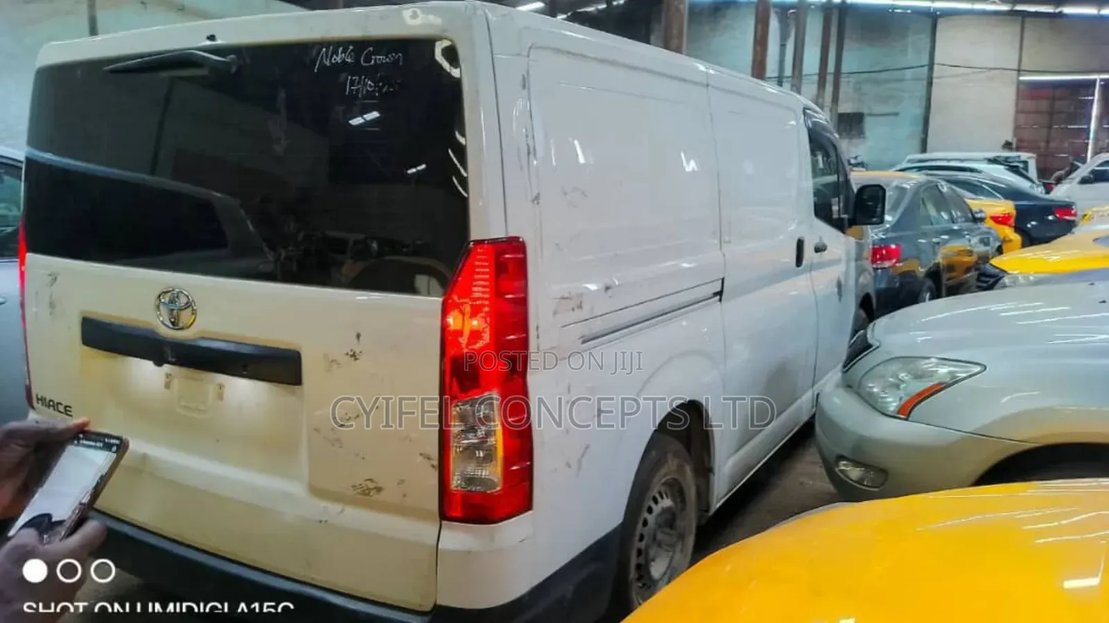 Toyota HiAce 2012 White