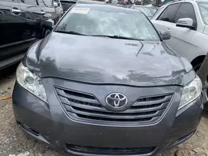 Toyota Camry XLE V6 4dr Sedan (3.5L 6cyl 6AM) 2008 Gray