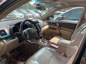 Toyota Highlander Limited 2010 Gray