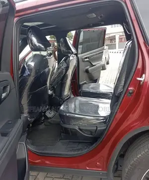 Toyota Highlander XLE FWD 2023 Red