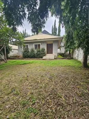 10bdrm Bungalow in Maitama for sale