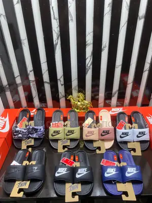 Quality Nike Fluffy Slide 