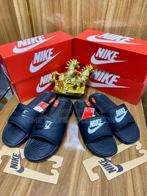 Quality Nike Fluffy Slide 