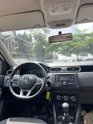 Renault Duster 2018 White