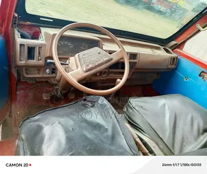 Mazda Bongo 1990 Red
