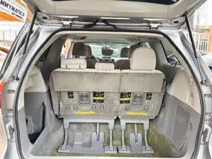 Toyota Sienna LE 7 Passenger 2011 Gray