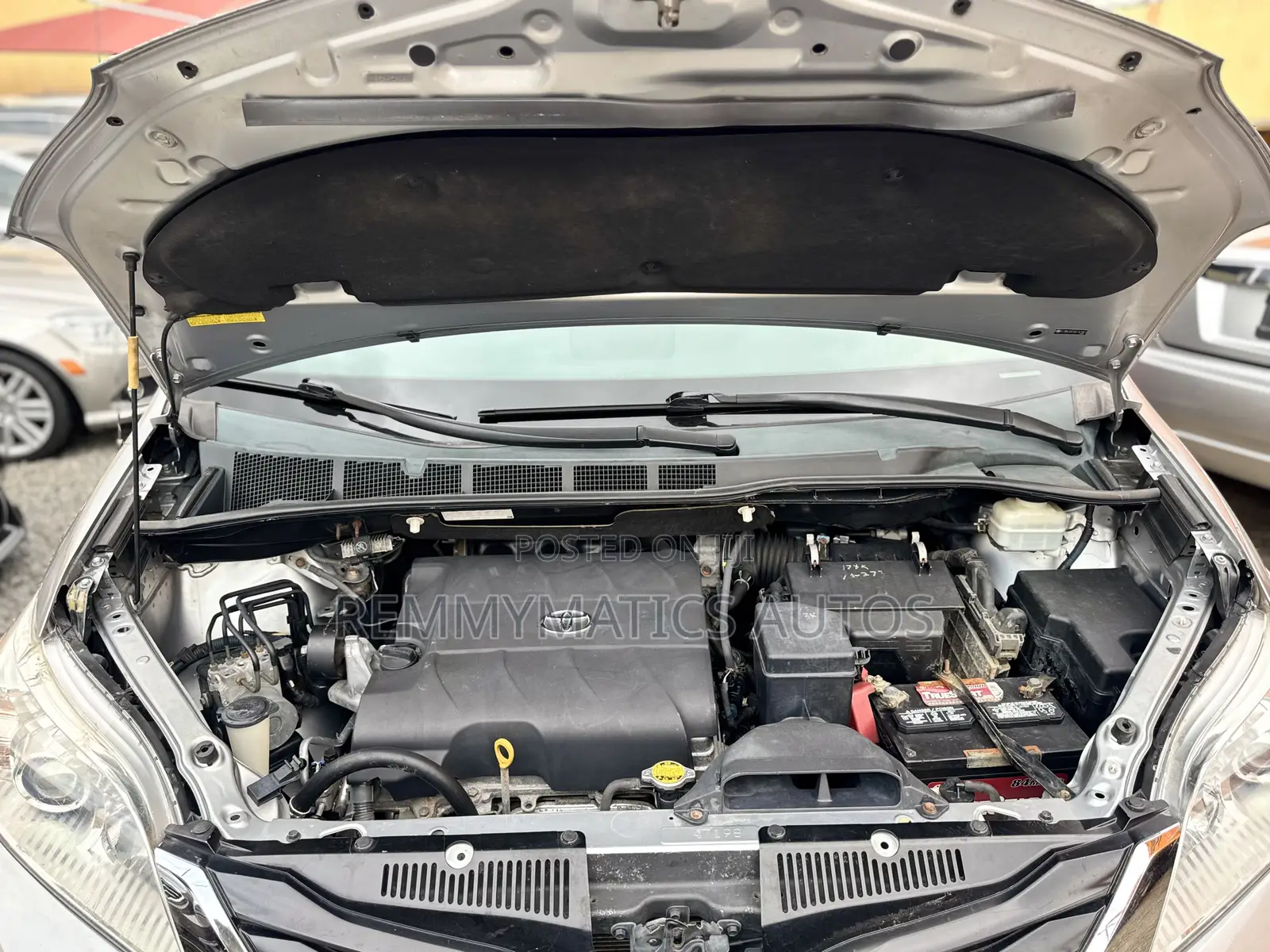 Toyota Sienna LE 7 Passenger 2011 Gray