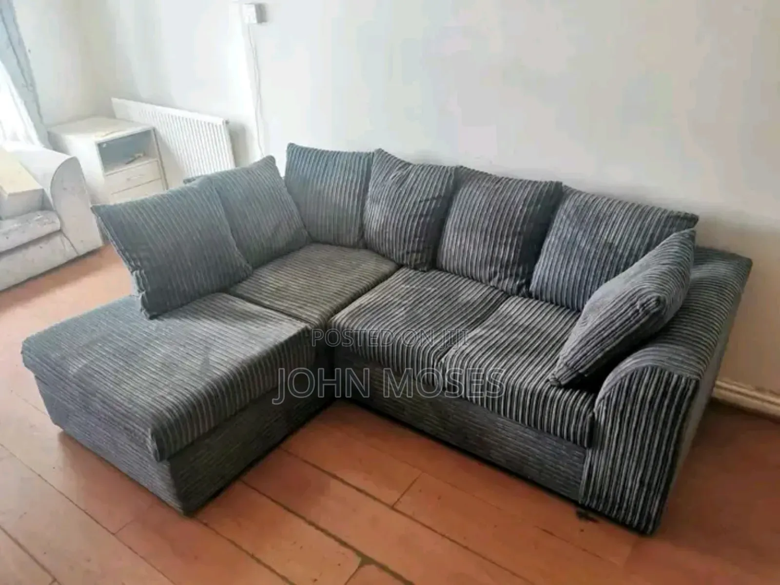 New L Shape Chair