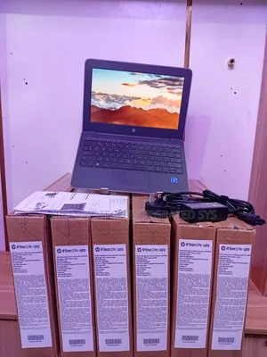 New Laptop HP Stream 11-ah110hr 4GB Intel Celeron SSD 72GB