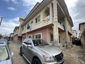 3bdrm Block of Flats in Ago Palace for sale