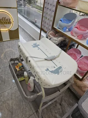 4 in 1 ( Baby Bathtub / Changing Table Storage Rack