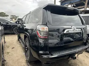 Toyota 4-Runner 2015 Black