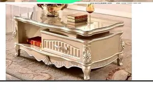 Royal Center Table