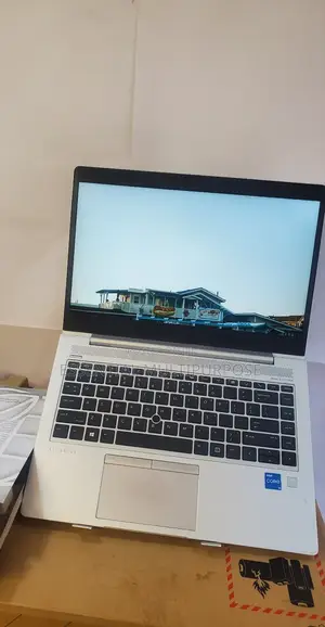 New Laptop HP EliteBook 8560W 8GB Intel Core I5 SSD 256GB