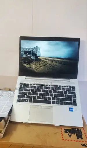 New Laptop HP EliteBook 8560W 32GB Intel Core I5 SSD 256GB