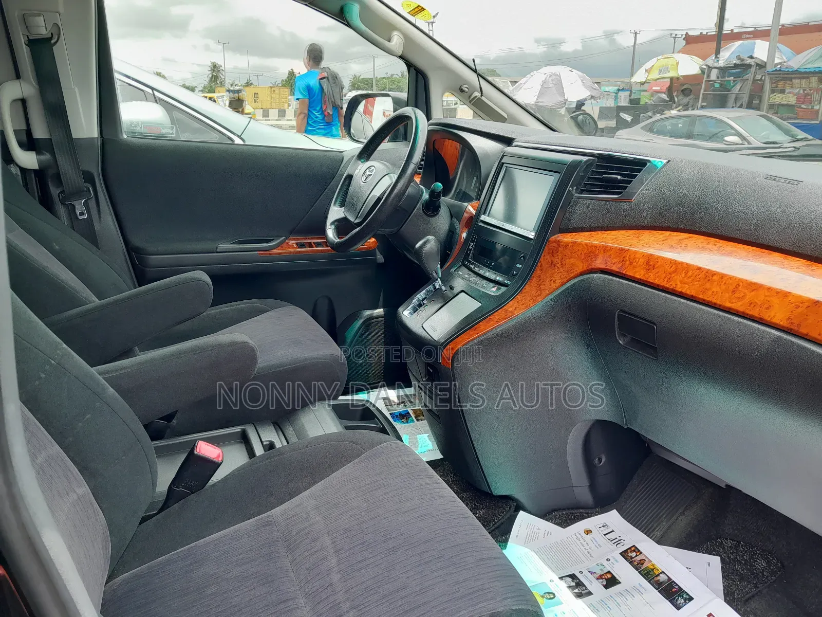Toyota Vellfire 2014 Black
