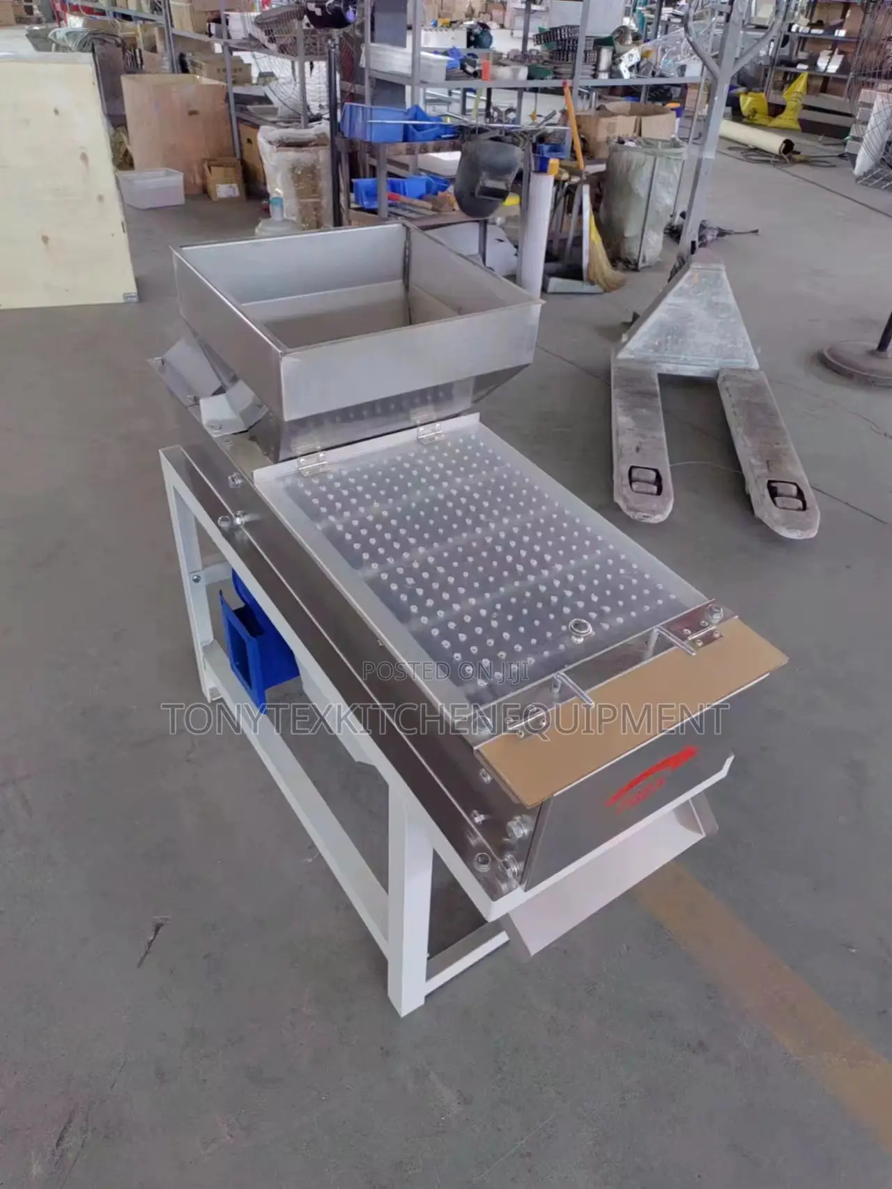Groundnut Peeling Machine