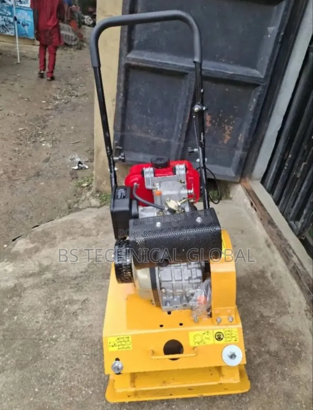 Plate Compactor C-90 Professional