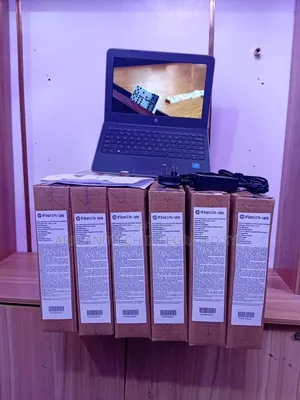 New Laptop HP Stream 14-cb130nr 4GB Intel Celeron SSD 72GB