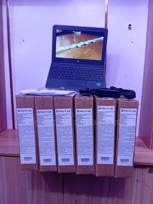 New Laptop HP Stream 14-cb130nr 4GB Intel Celeron SSD 72GB
