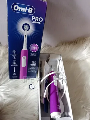 Fairly Used Oral B Junior 6+ Kids Electronic Tooth Brush Accessories