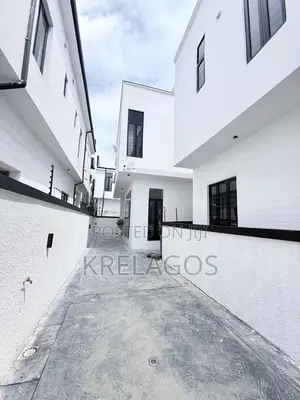 5bdrm Duplex in Ado / Ajah for sale