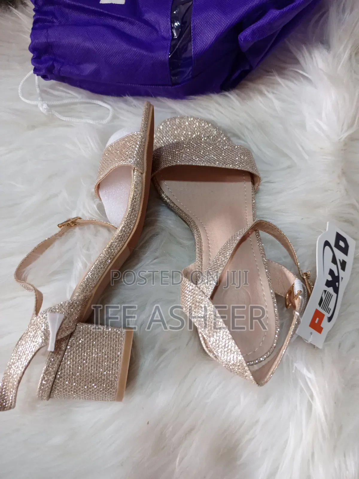 Ladies Gold Shoe - Size 36