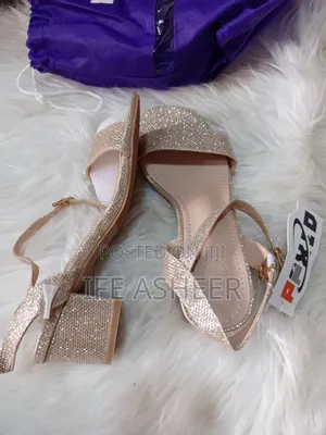 Ladies Gold Shoe - Size 36