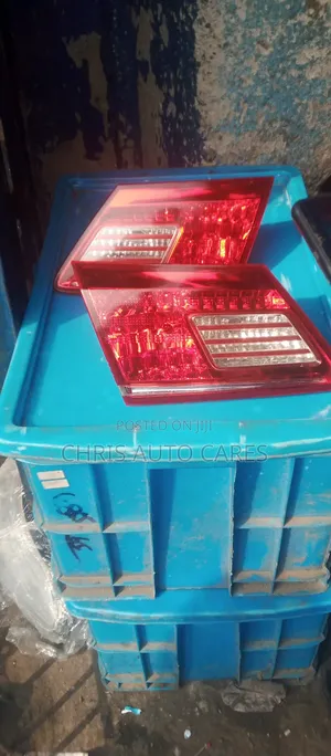Back Light Es 350