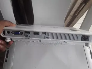 Latest Flat Casio Multimedia Projector for Schools and Churches