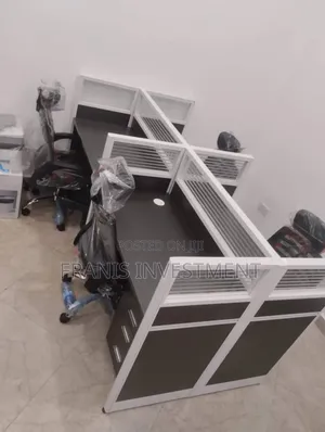 Work Station by 4 Sitters