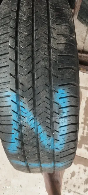 215/65r16c Michelin Commercial