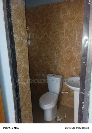 3bdrm Block of Flats in Elebu Hassan Block, Ibadan for rent