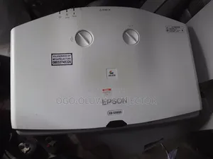 Latest Epson 5200 Lumens Projector